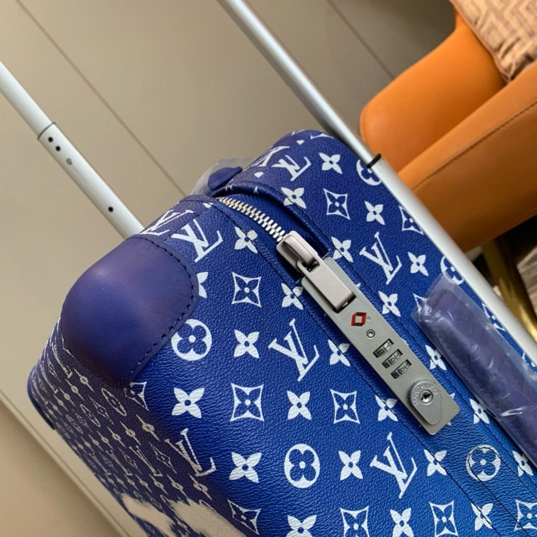 Louis Vuitton M20411 Horizon 55