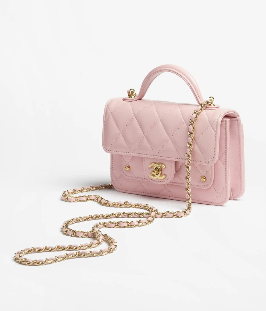 Chanel Clutch with chain