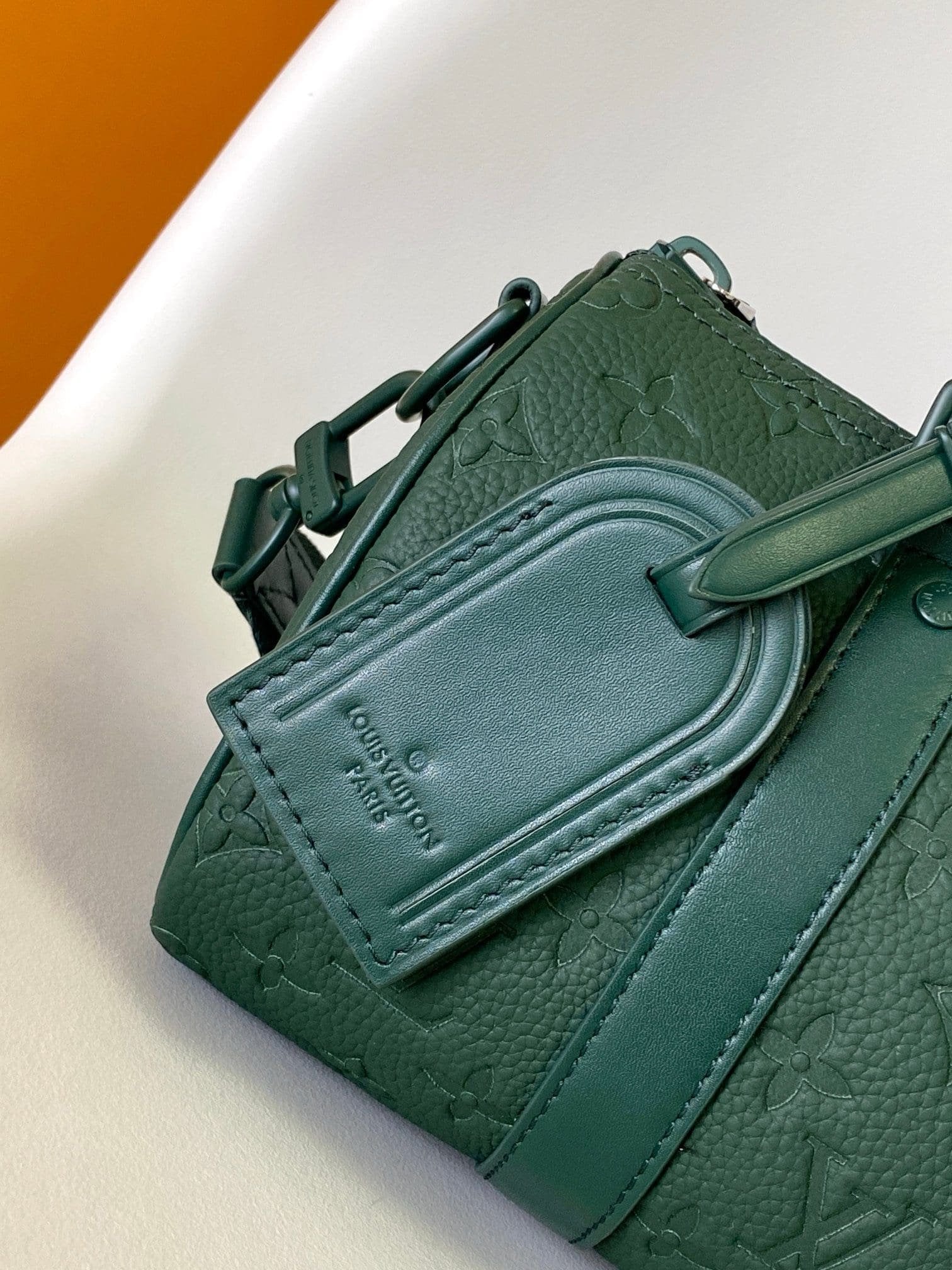 Louis Vuitton M24432 Keepall Bandoulière 25