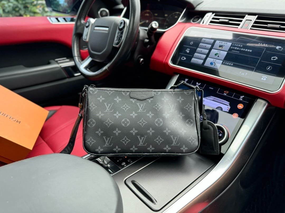 Louis Vuitton M11741 Pochette Accessoire XL