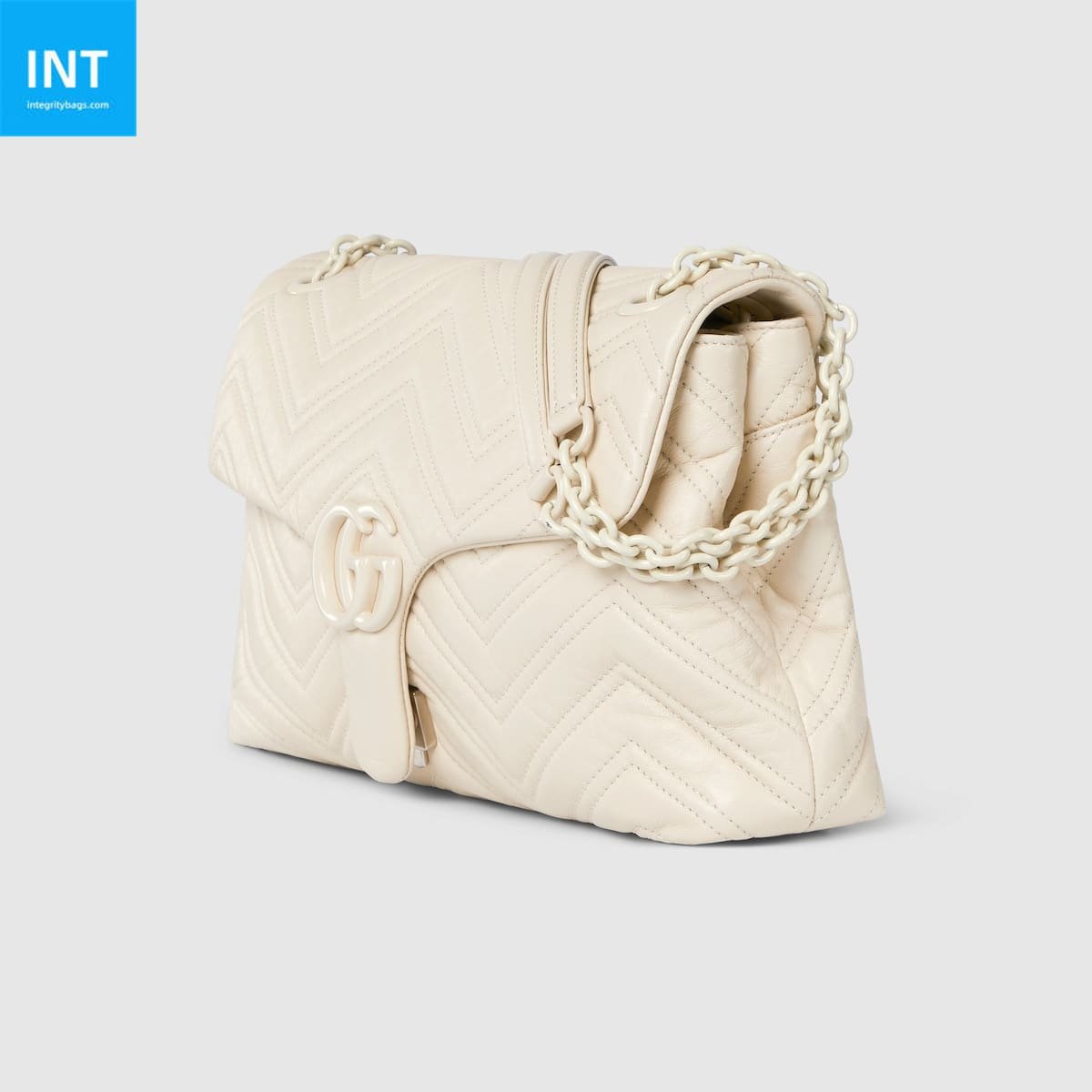 Gucci Marmont medium shoulder bag