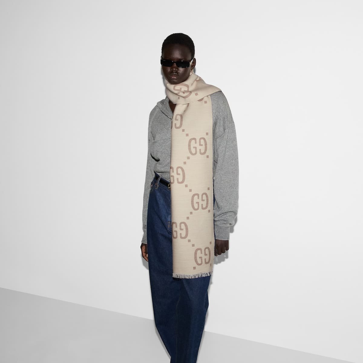 Gucci jacquard wool silk scarf
