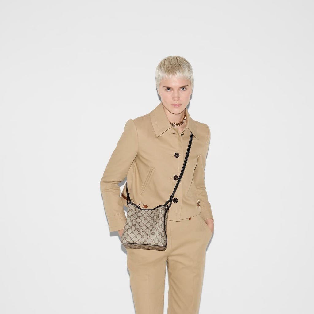 GG Emblem small bucket bag