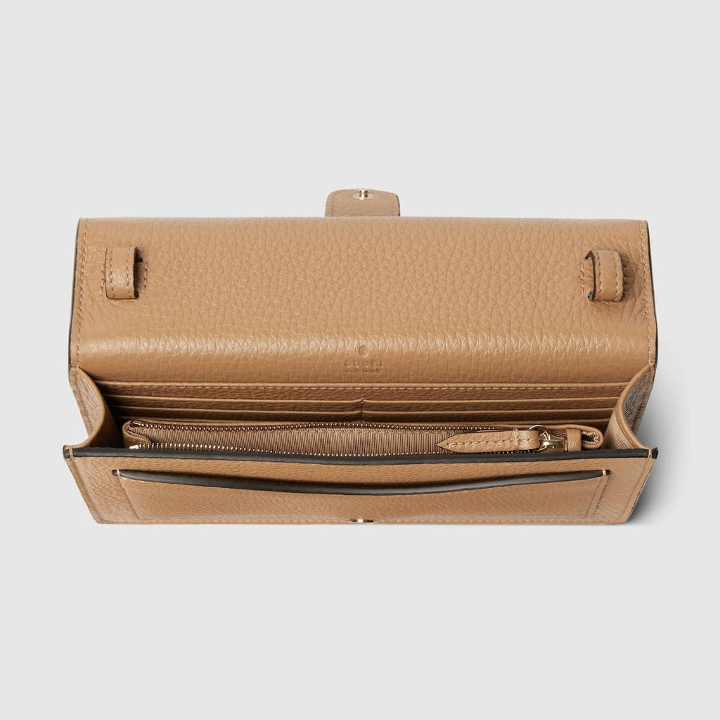 Gucci Dionysus wallet on chain