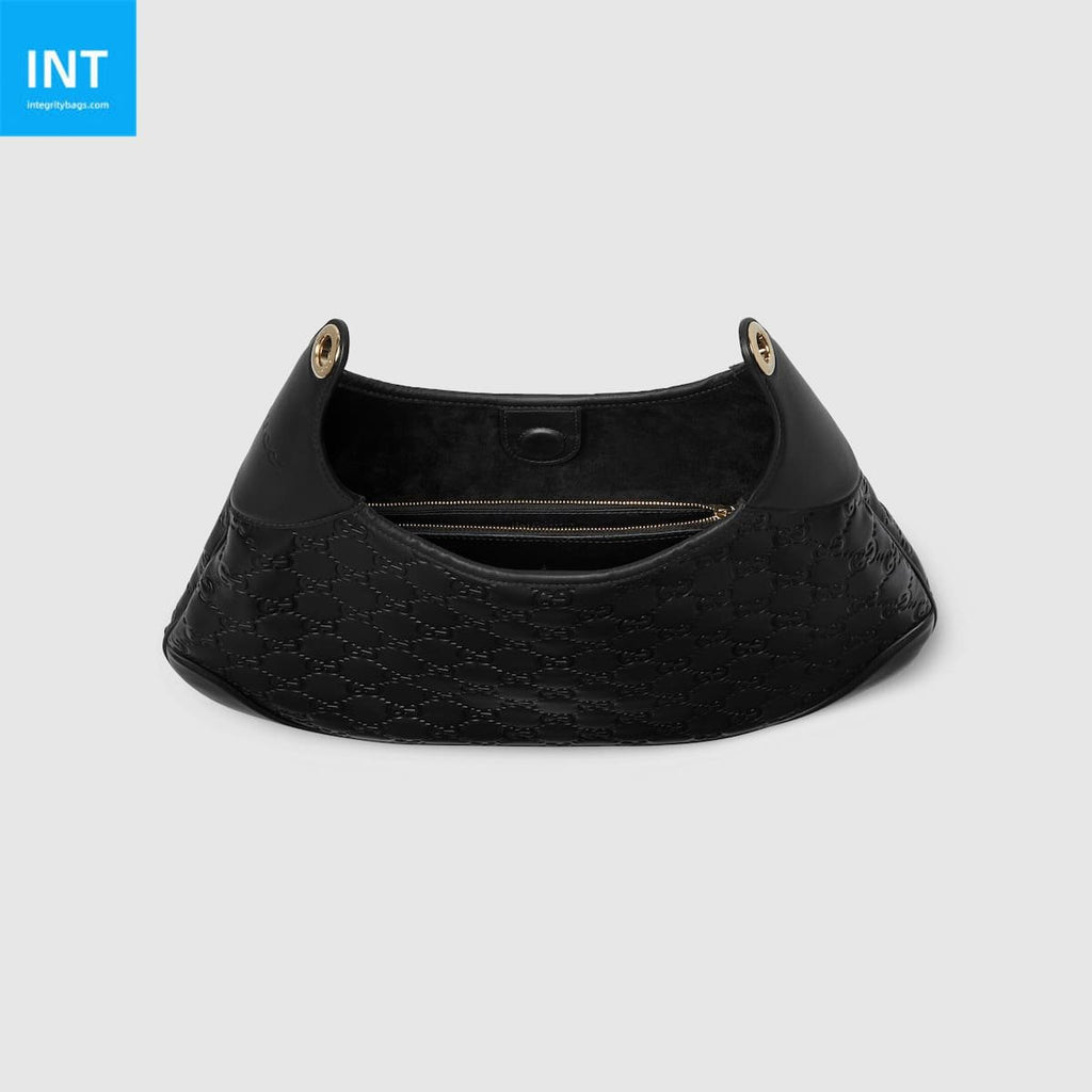 Gucci B medium shoulder bag