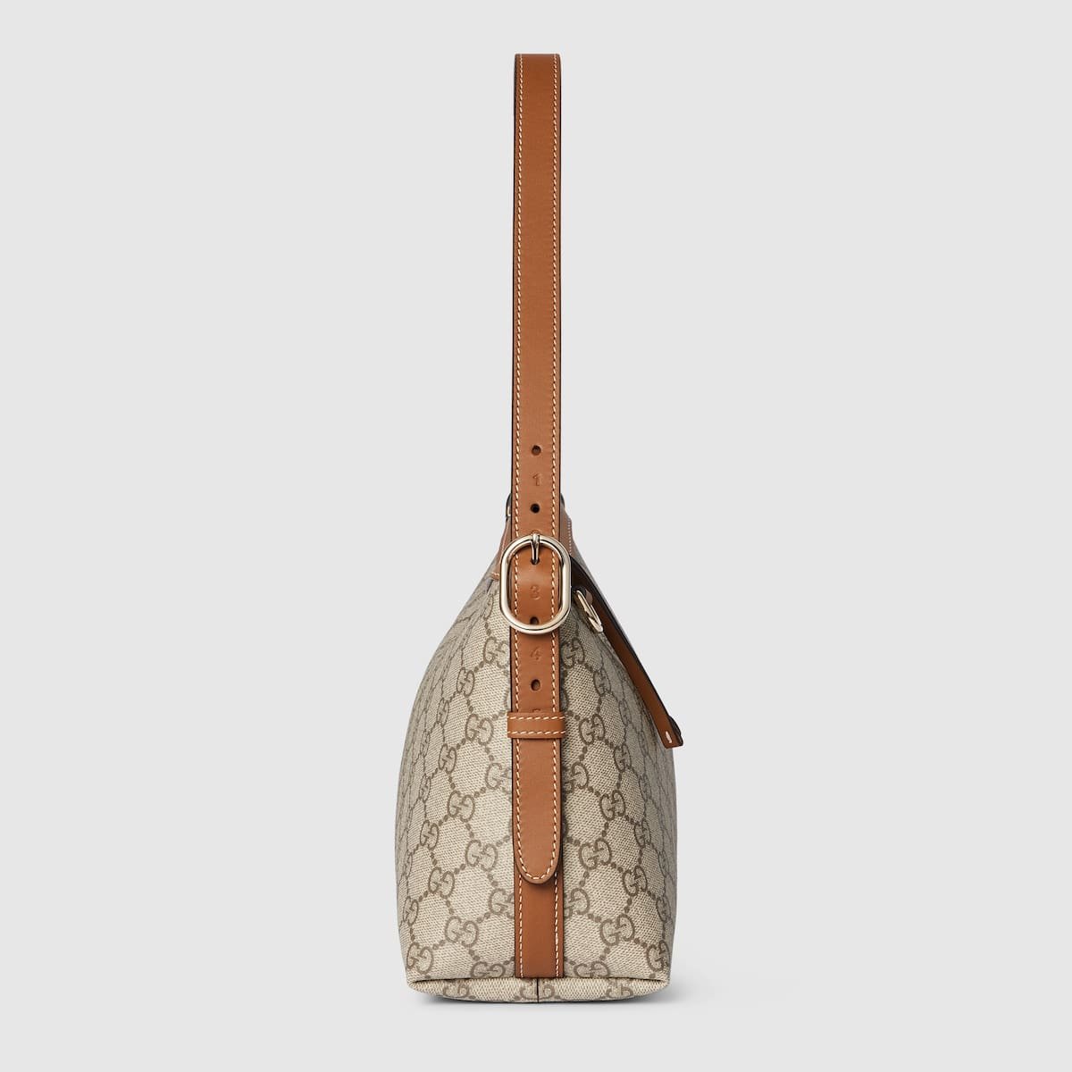 GG Emblem medium shoulder bag