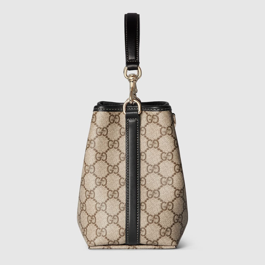GG Emblem small bucket bag