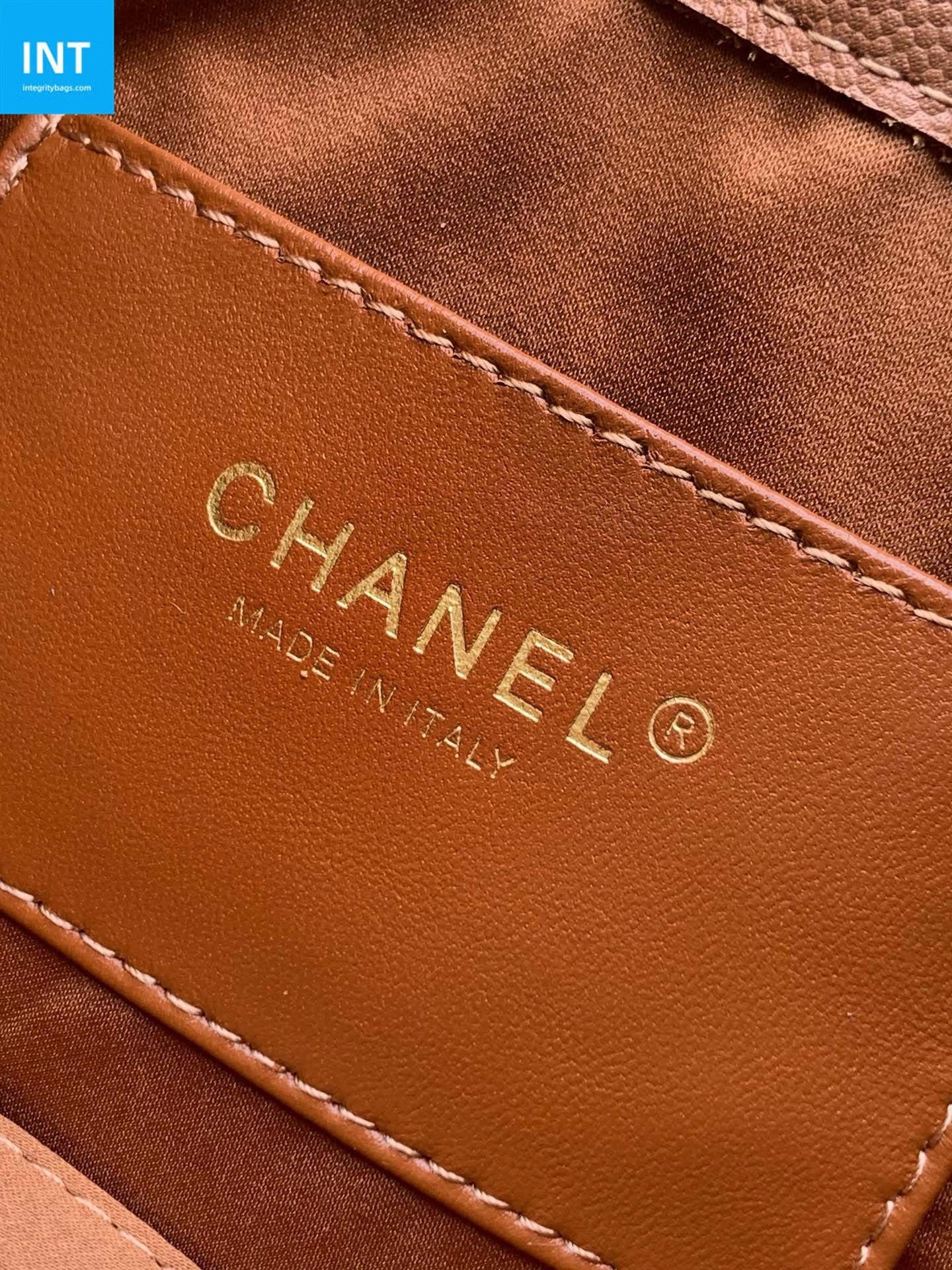 CHANEL 25 Small Handbag