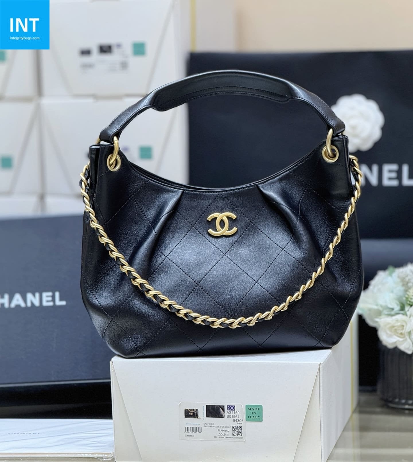 Chanel Maxi Hobo Bag AS5970
