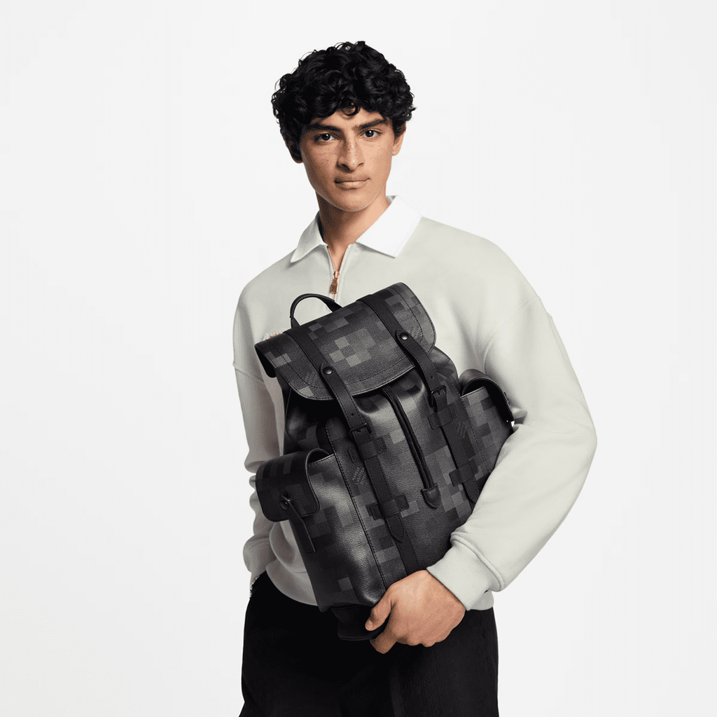 Louis Vuitton M14952 Christopher MM