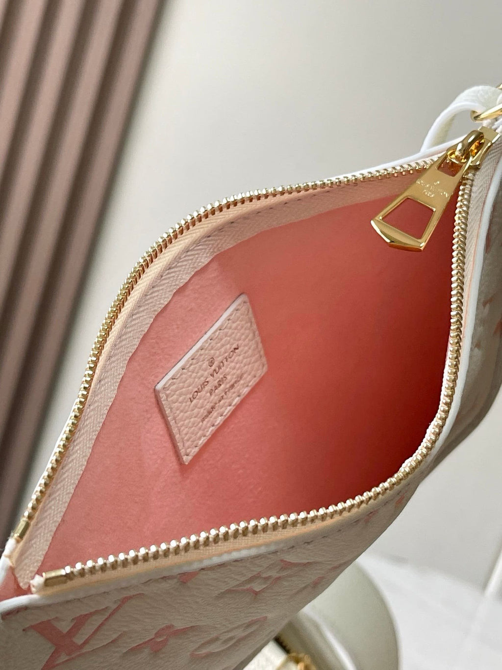 Louis Vuitton M24141 CarryAll PM