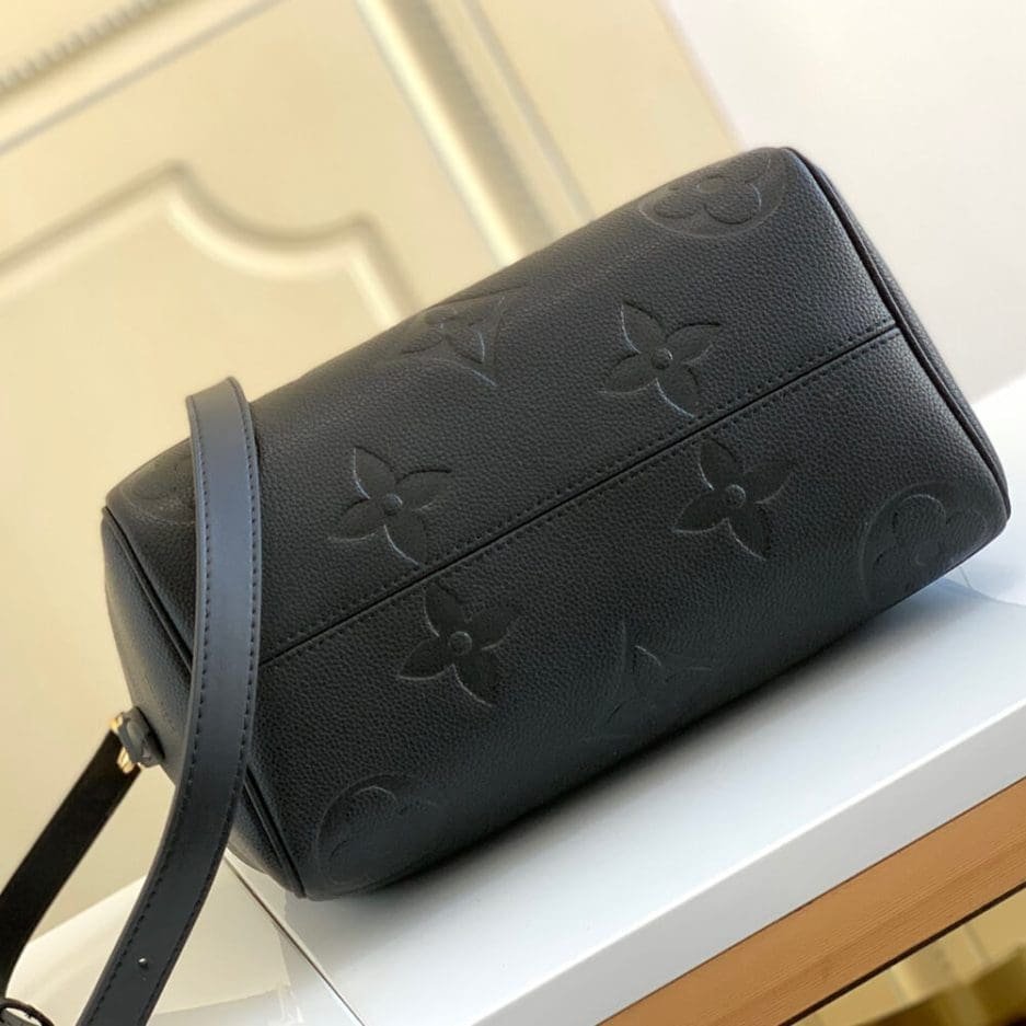 Louis Vuitton M58951 Speedy Bandoulière 25