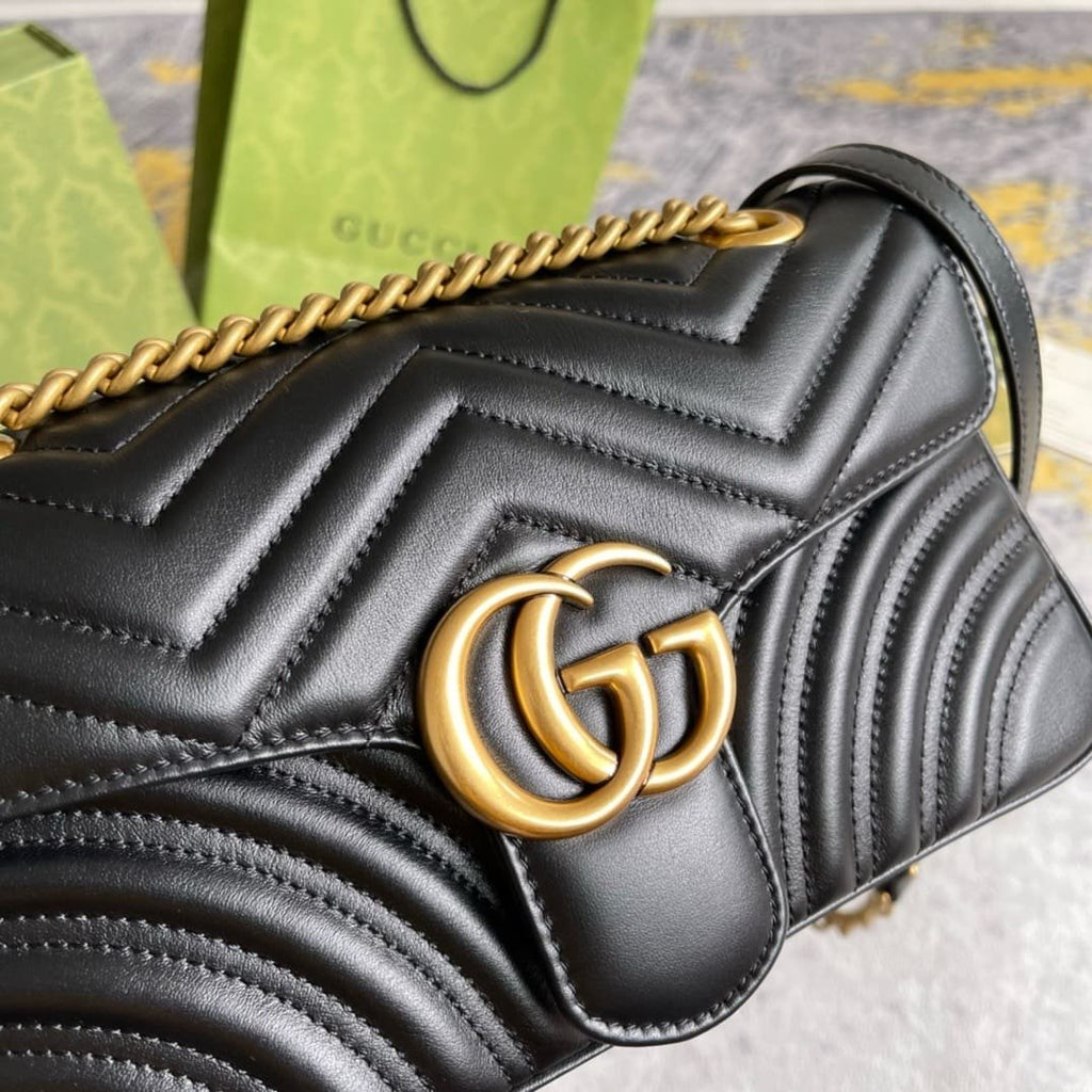 GUCCI MARMONT SMALL MATELASSÉ SHOULDER BAG