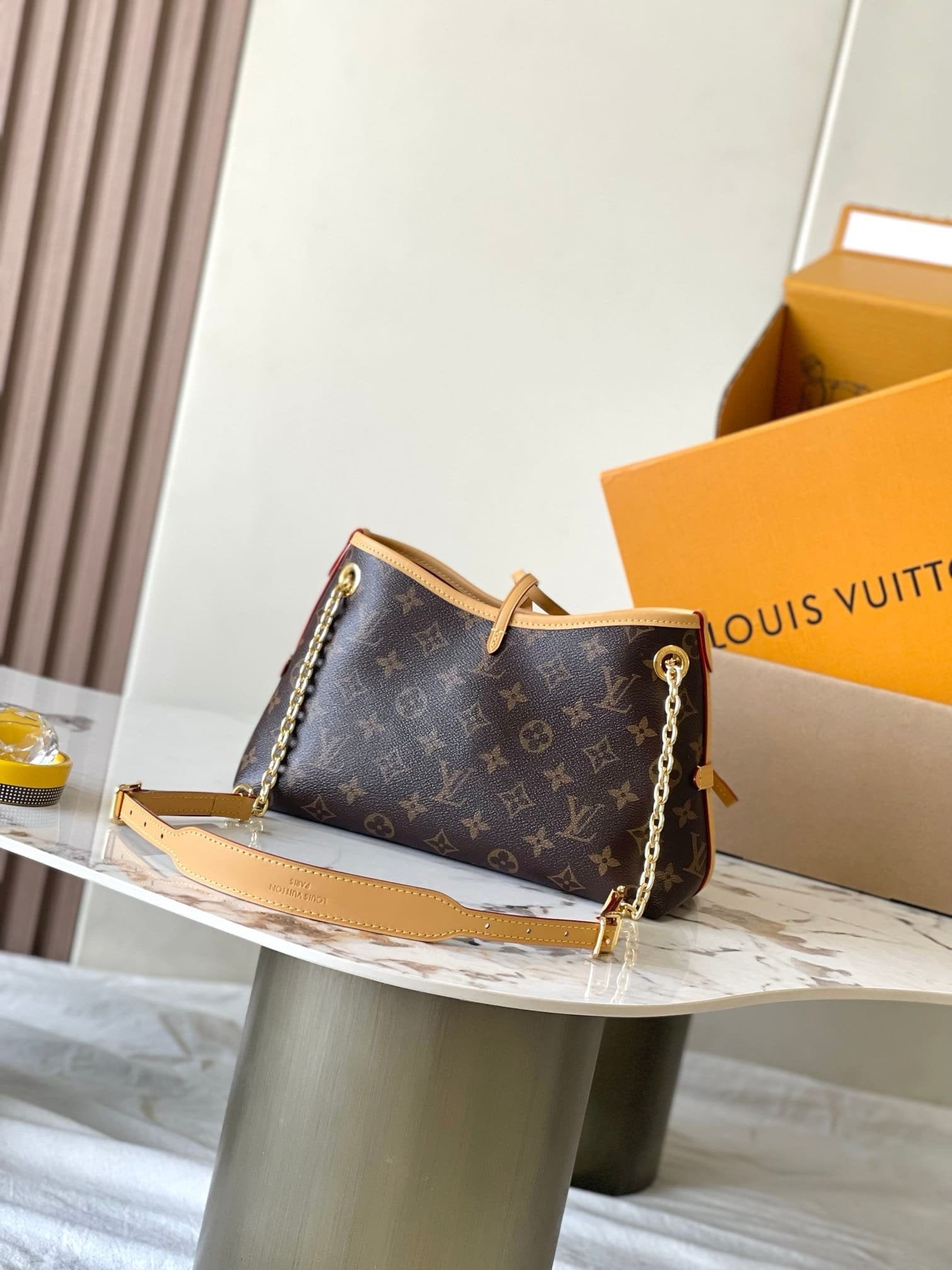 Louis Vuitton M13014 CARRYALL BB Gloves