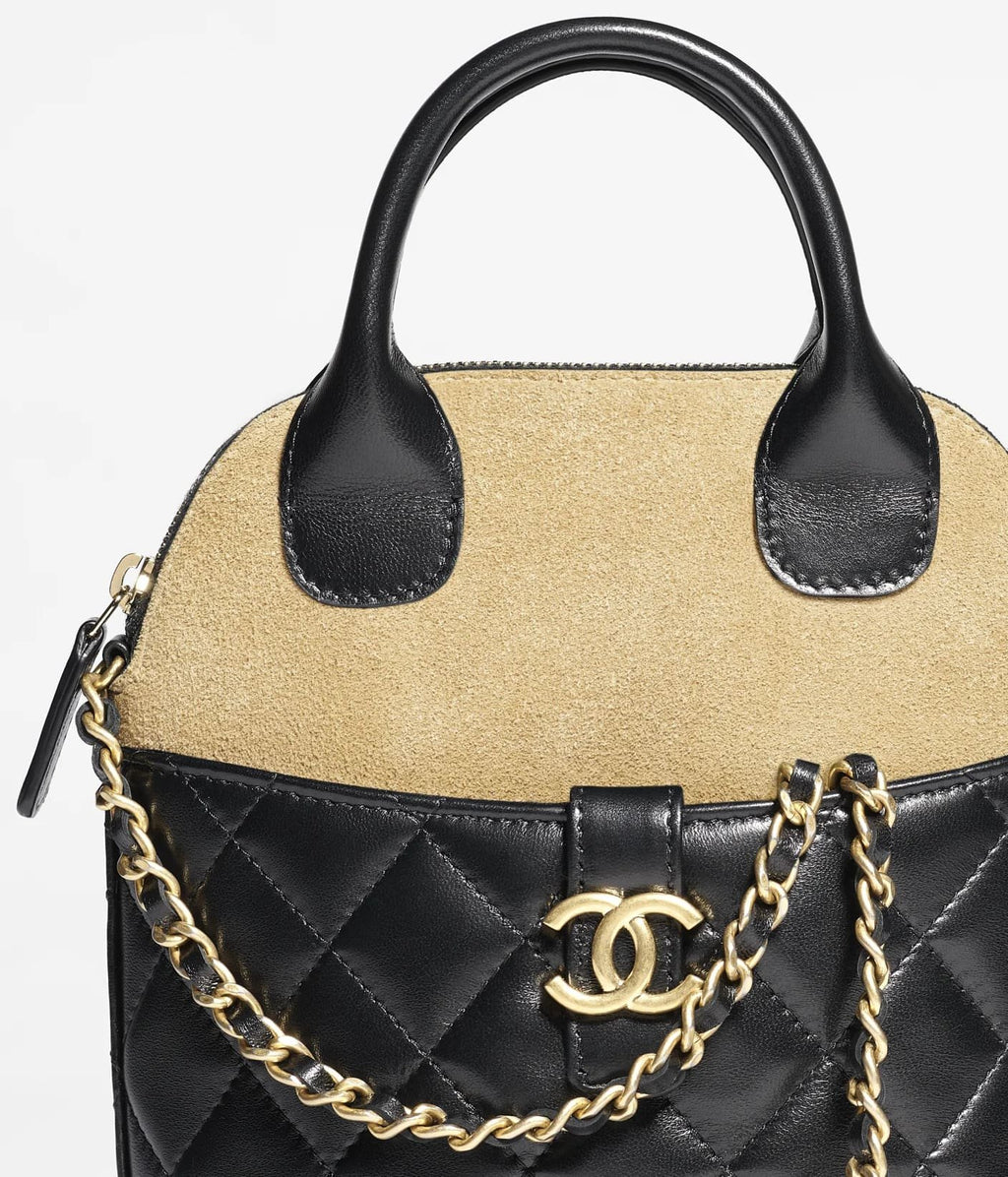 Chanel Clutch with chain