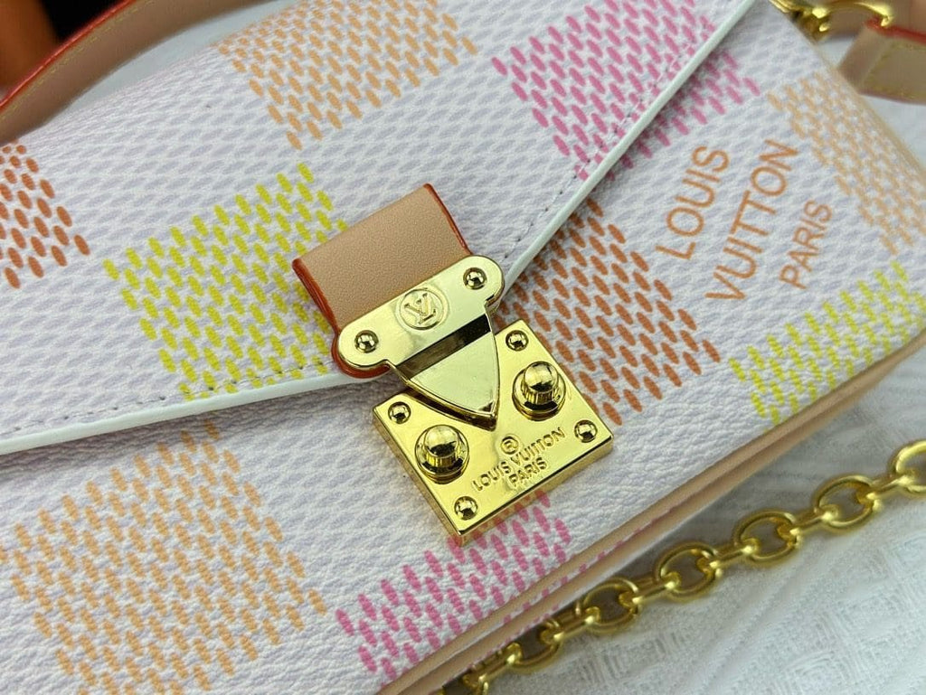Louis Vuitton Pochette Métis East West