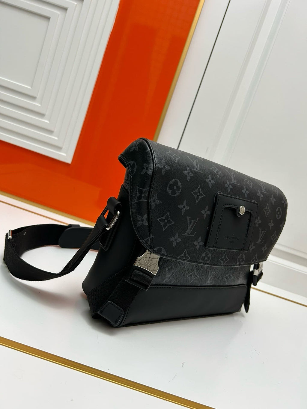 Louis Vuitton Messenger MM Voyager M40510