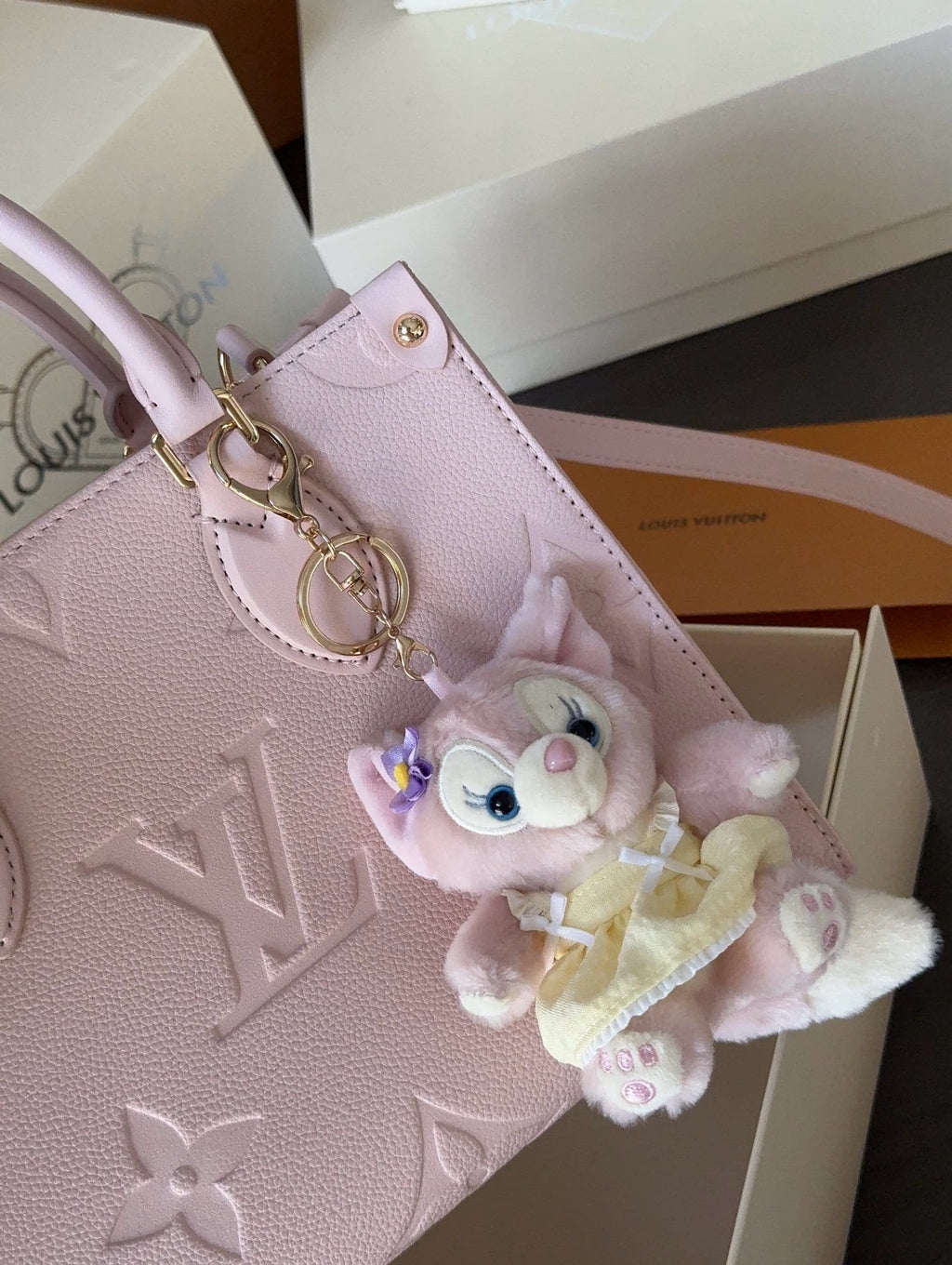 Louis Vuitton M47135 OnTheGo PM