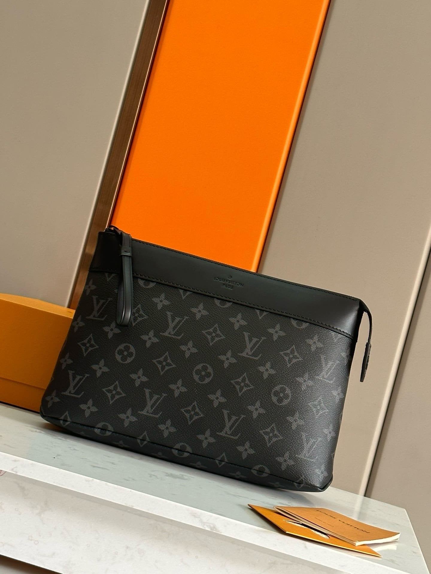 Louis Vuitton M82543 POCHETTE VOYAGE SOUPLE CLUTCH