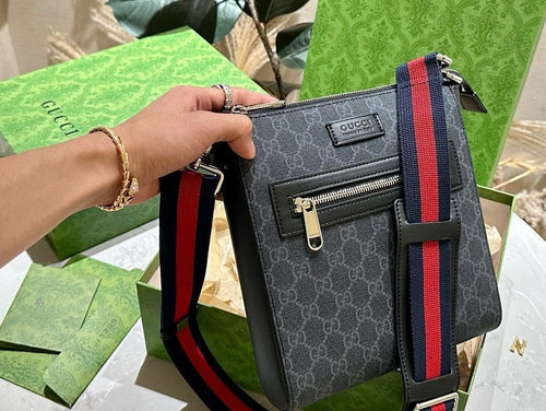GUCCI BLACK MESSENGER