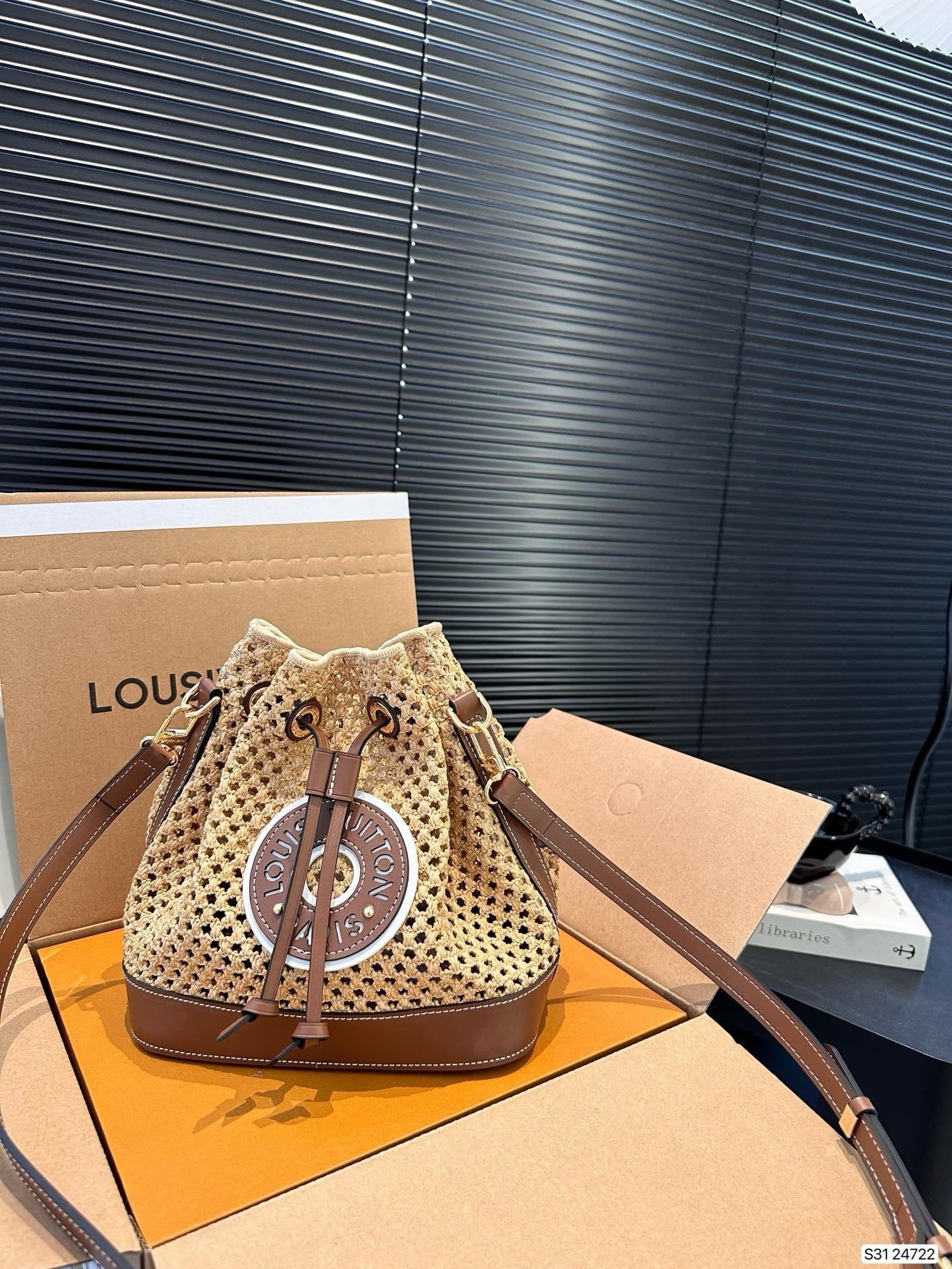 Louis Vuitton M24722 Noé BB
