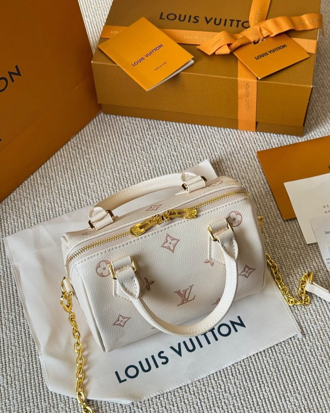 Louis Vuitton M14291 Speedy Bandoulière 20