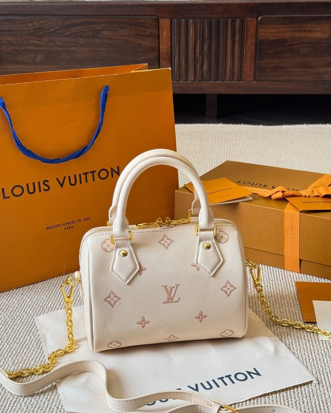 Louis Vuitton M14291 Speedy Bandoulière 20