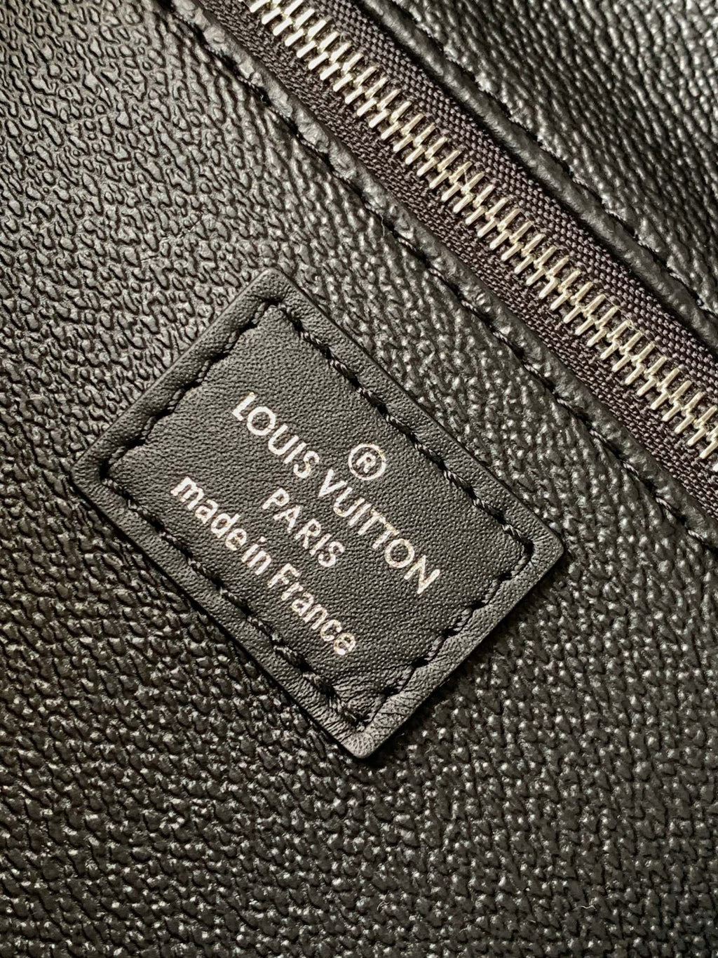 Louis Vuitton M46354 DOPP KIT toiletry bag