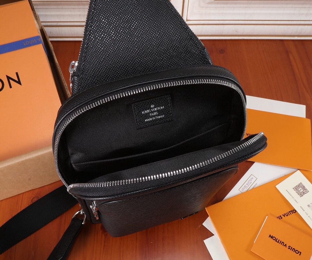 Louis Vuitton M30863 Avenue Slingbag NM