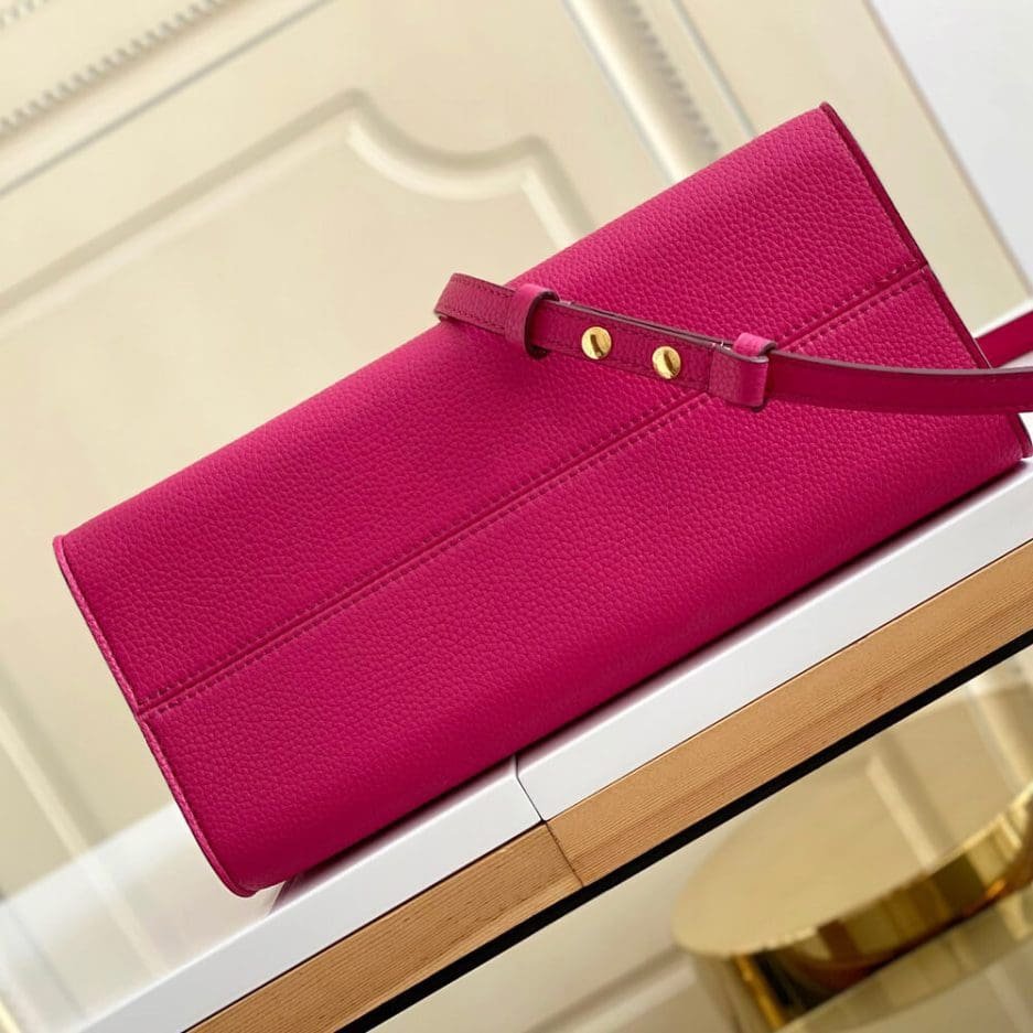 Louis Vuitton Twist MM M57096