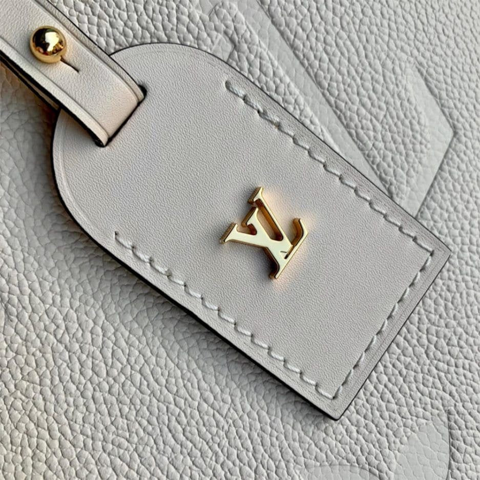 Louis VuittonM46293 CarryAll PM