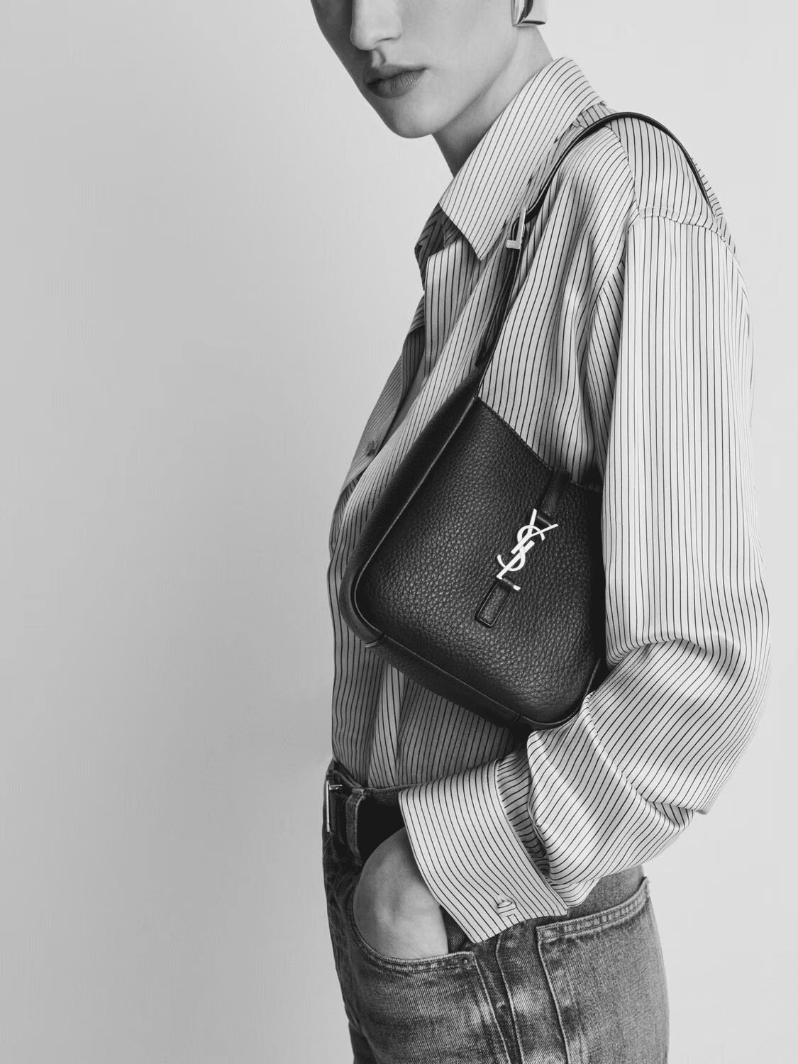 Saint Laurent LE 5 À 7 supple baby in grained leather