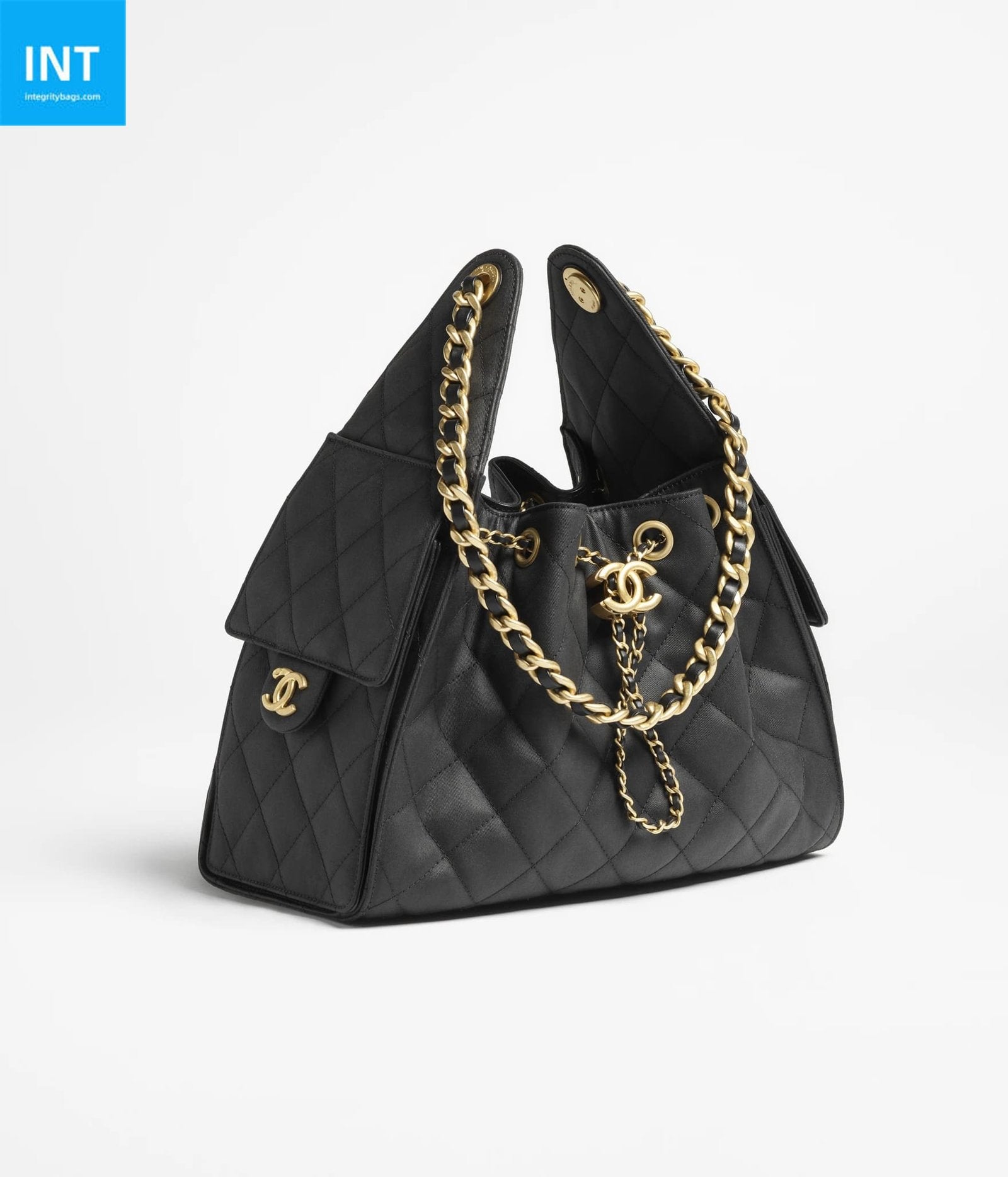 CHANEL 25 Small Handbag