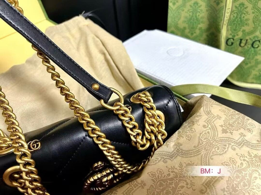 GUCCI MARMONT SMALL SHOULDER BAG BLACK