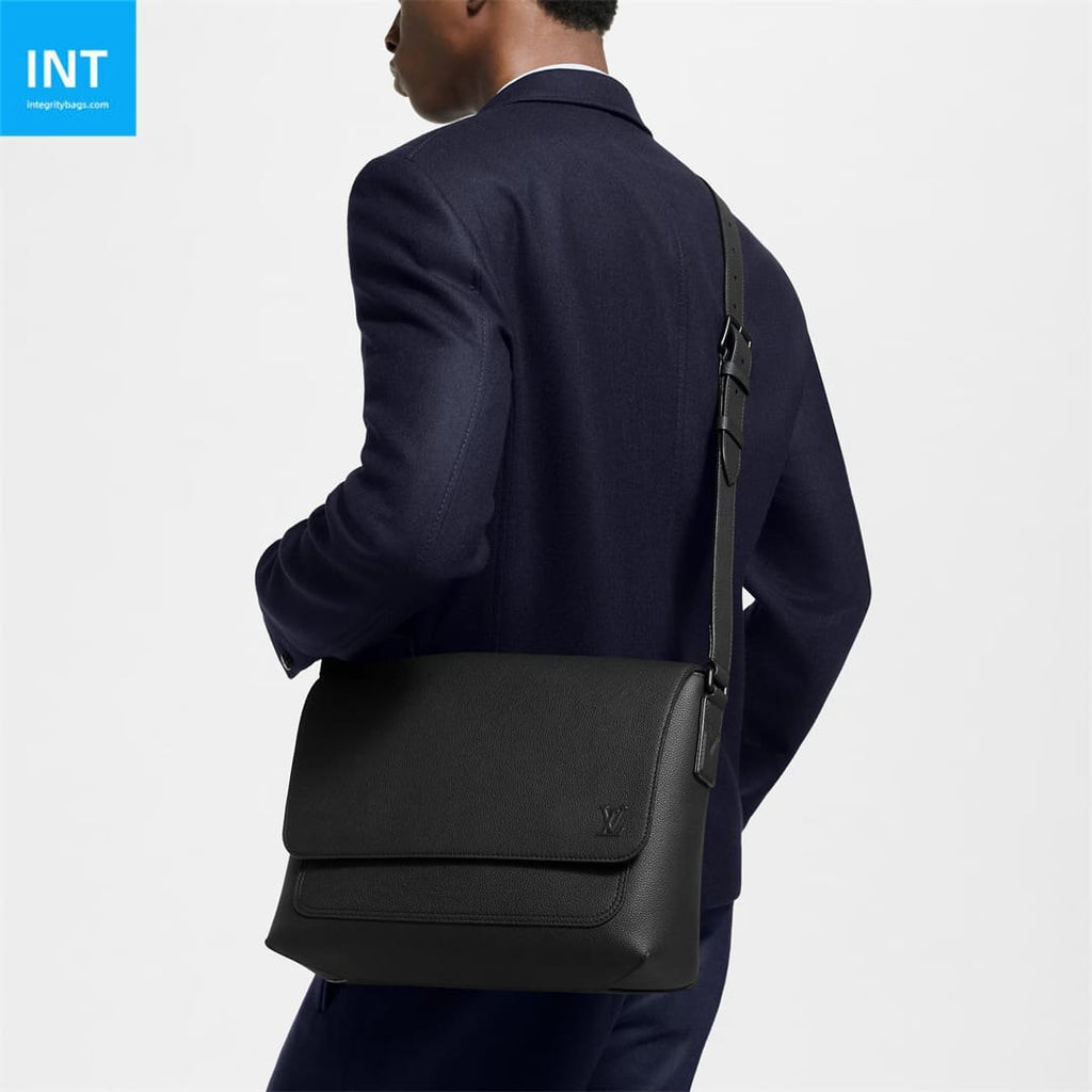 Louis Vuitton M15268 Speed Messenger