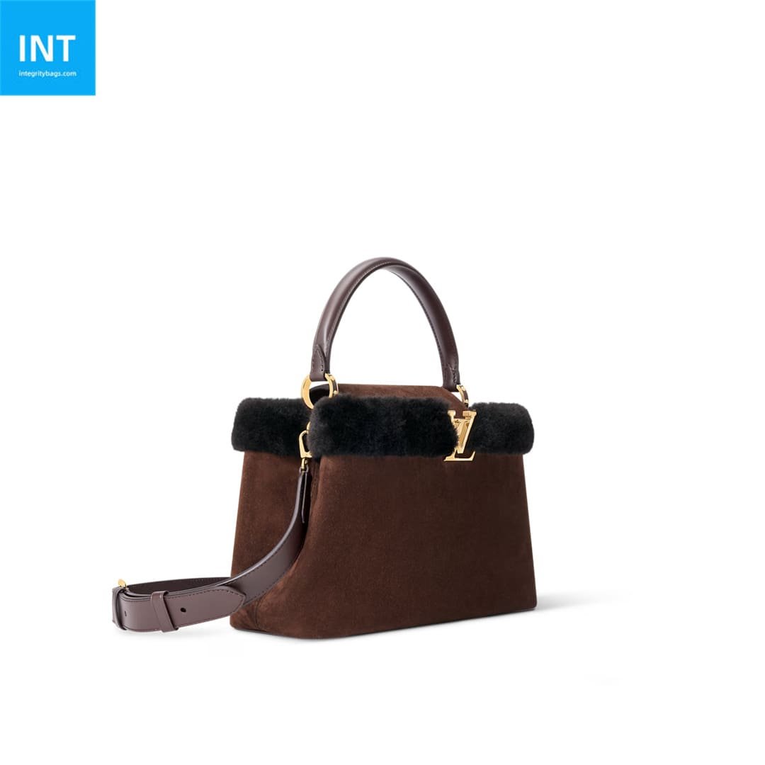 Louis Vuitton M26323 Capucines MM Souple