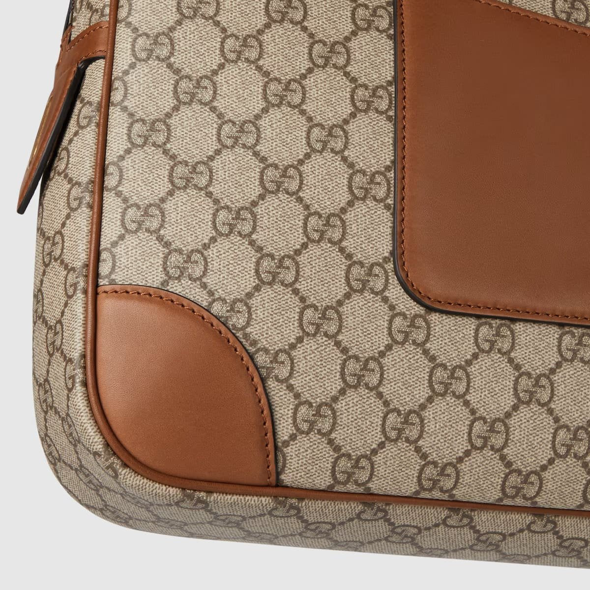 GUCCI EMBLEM MEDIUM BRIEFCASE