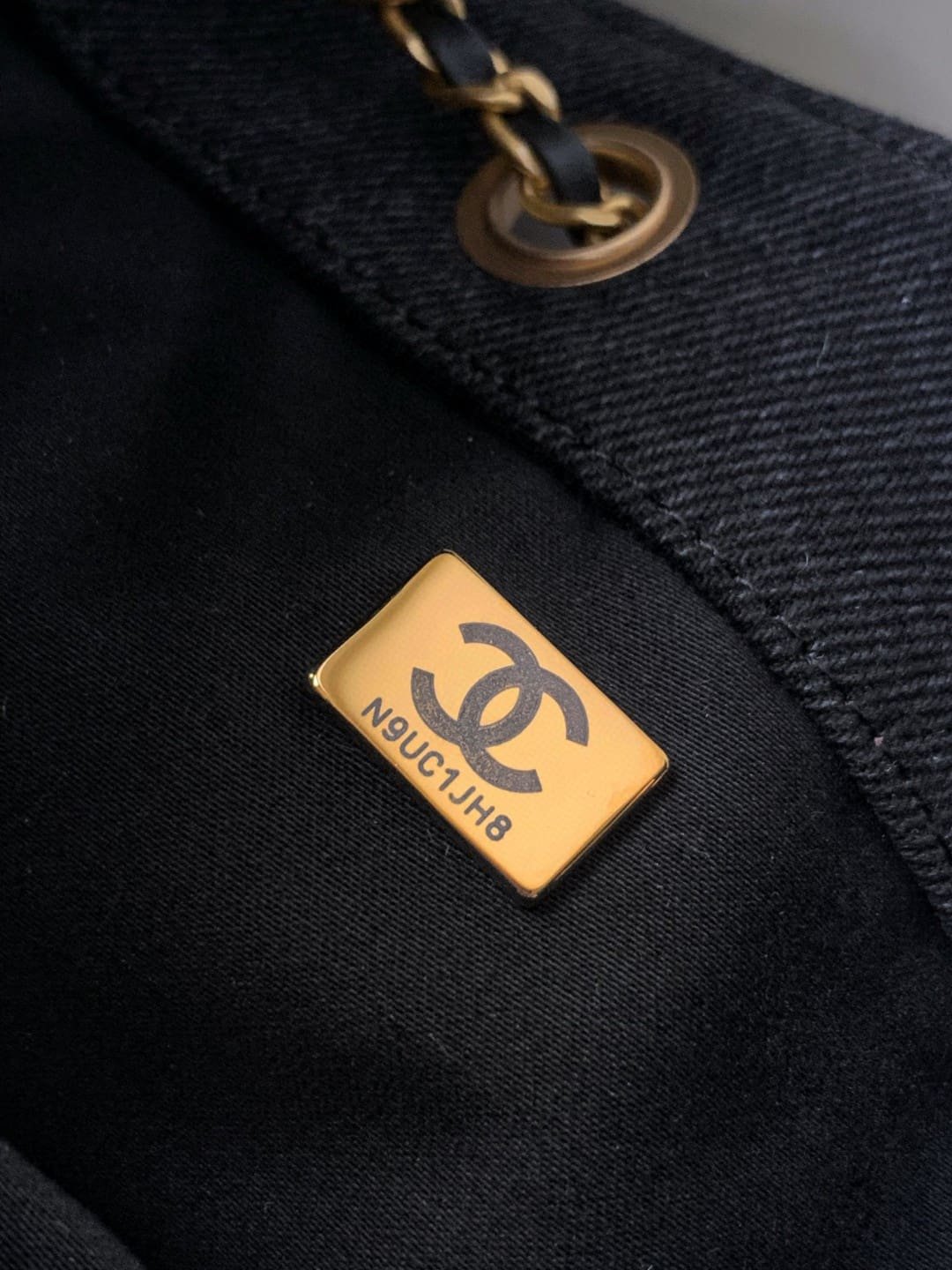 CHANEL 25 Small Handbag