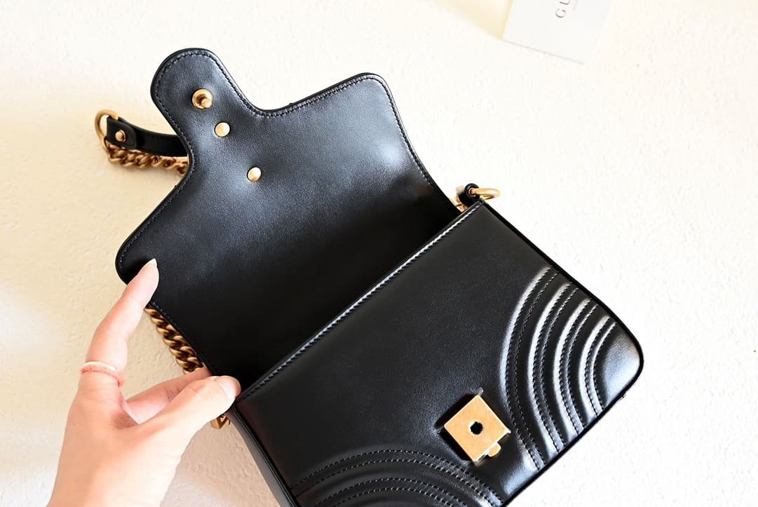 GUCCI MARMONT MINI TOP HANDLE BAG
