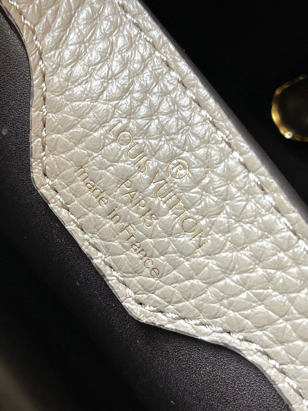 Louis Vuitton M23331 Capucines BB