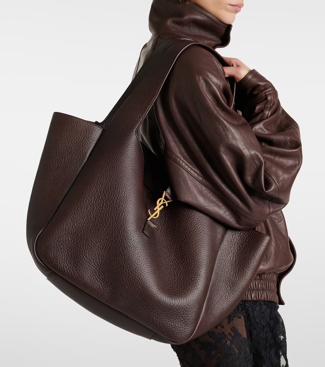 Saint Laurent LE 5 À 7 BEA in grained leather