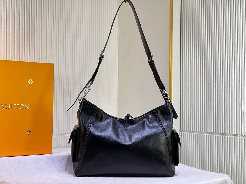 Louis Vuitton M24861 CarryAll Cargo PM
