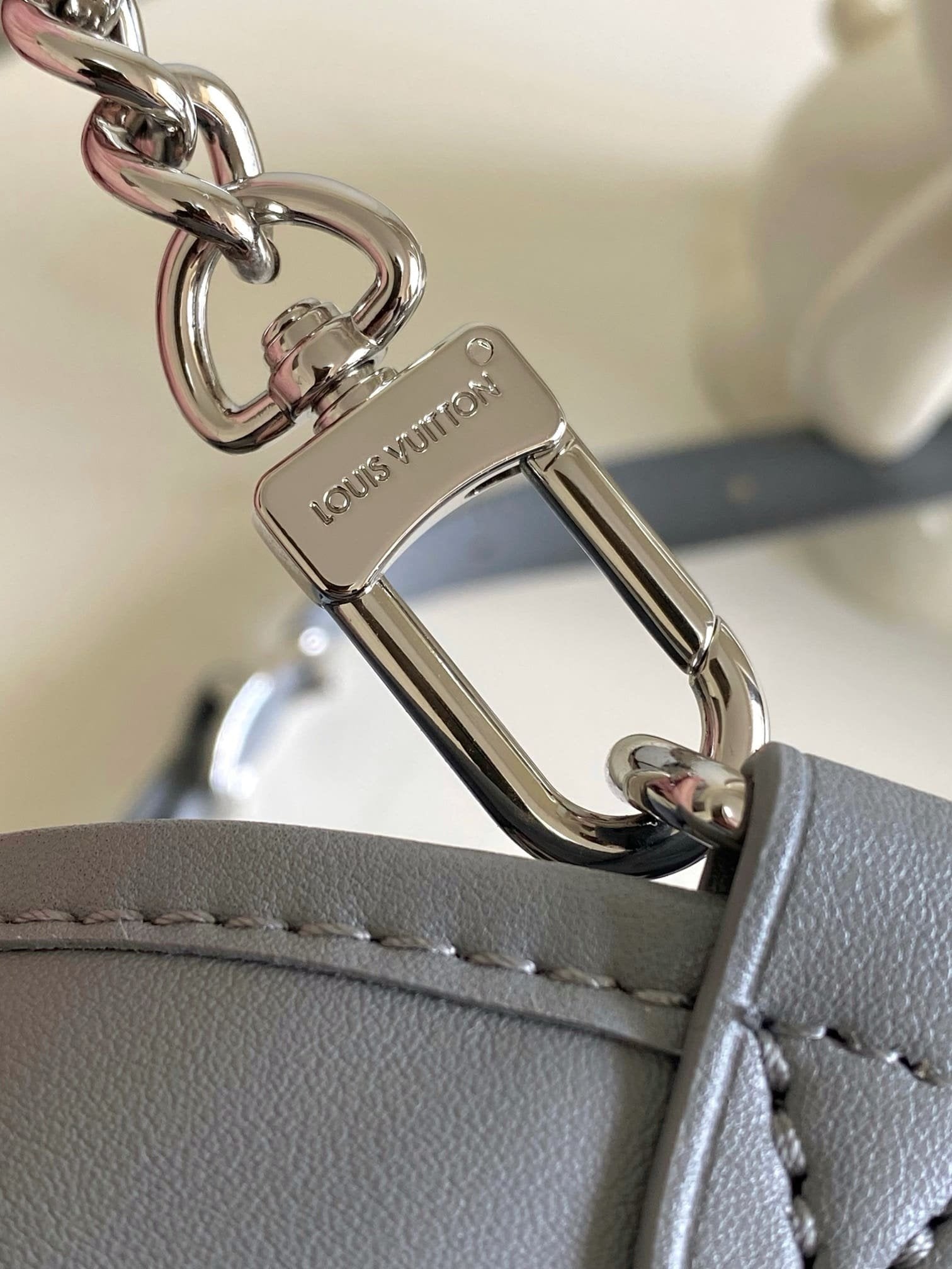 Louis Vuitton M12579 CarryAll Cargo PM