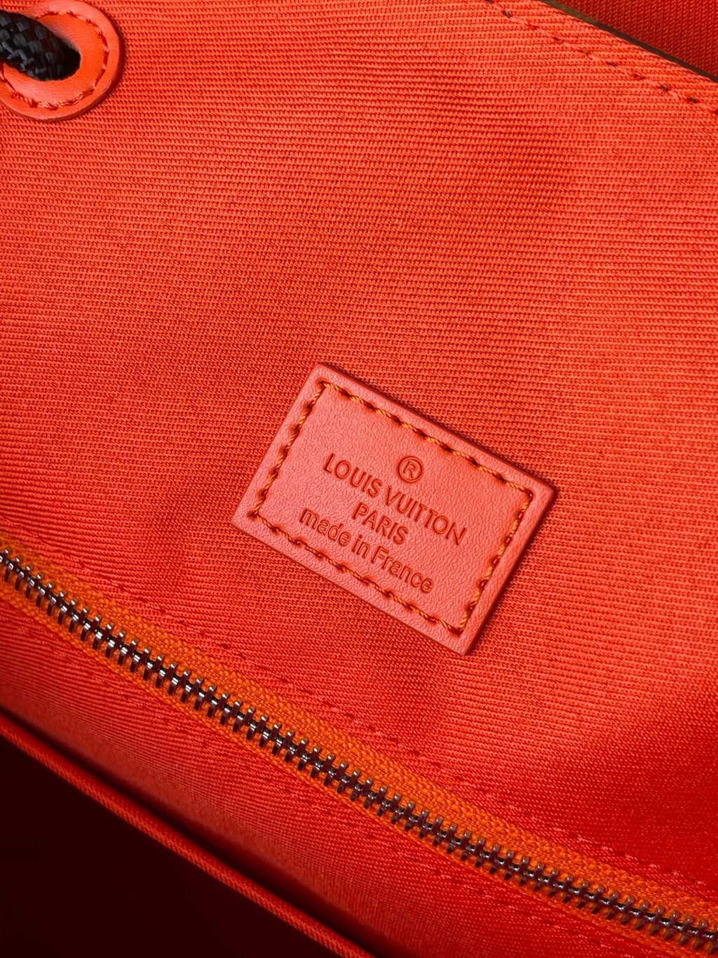 Louis Vuitton M46814 Christopher MM