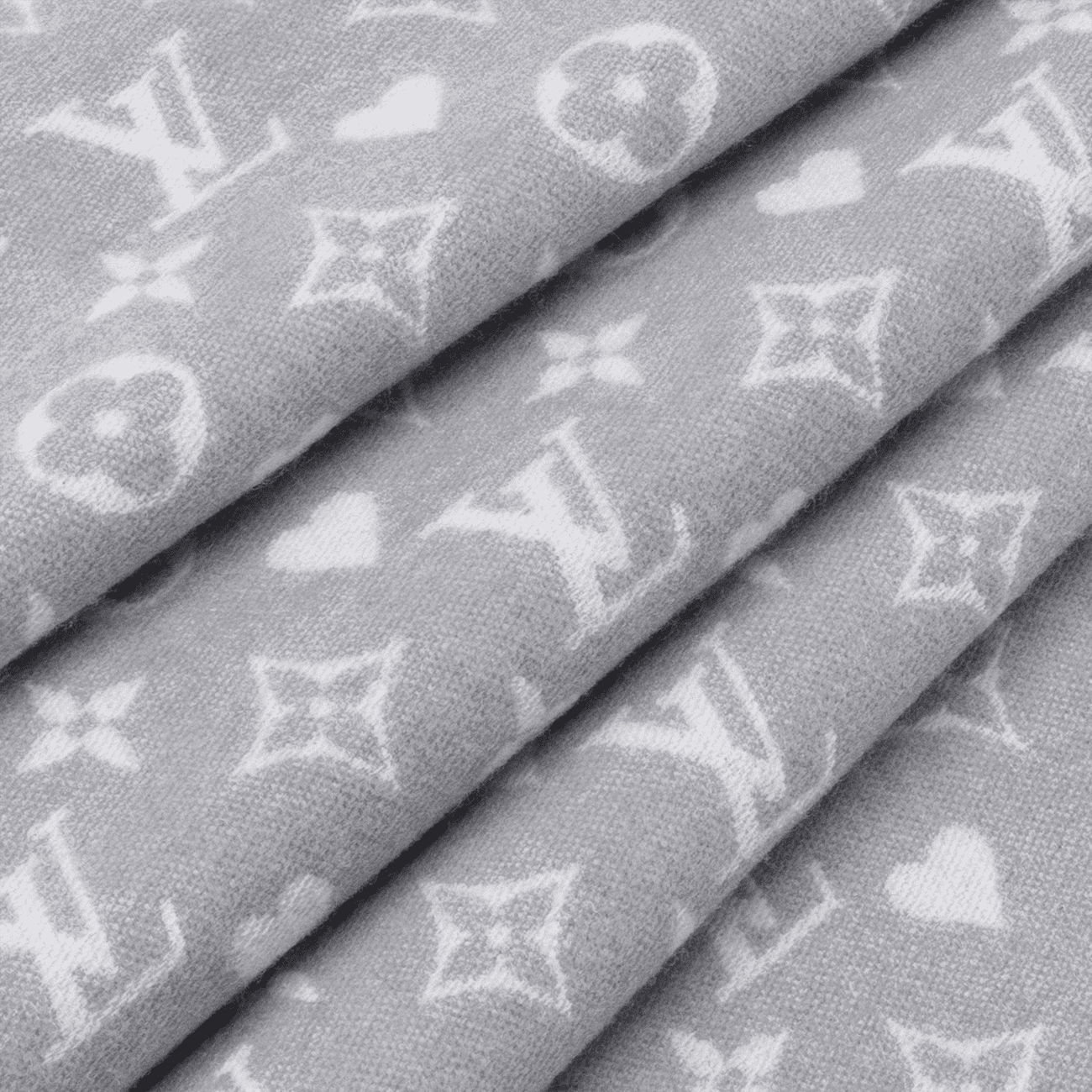 Louis Vuitton M77641 GAME ON scarf