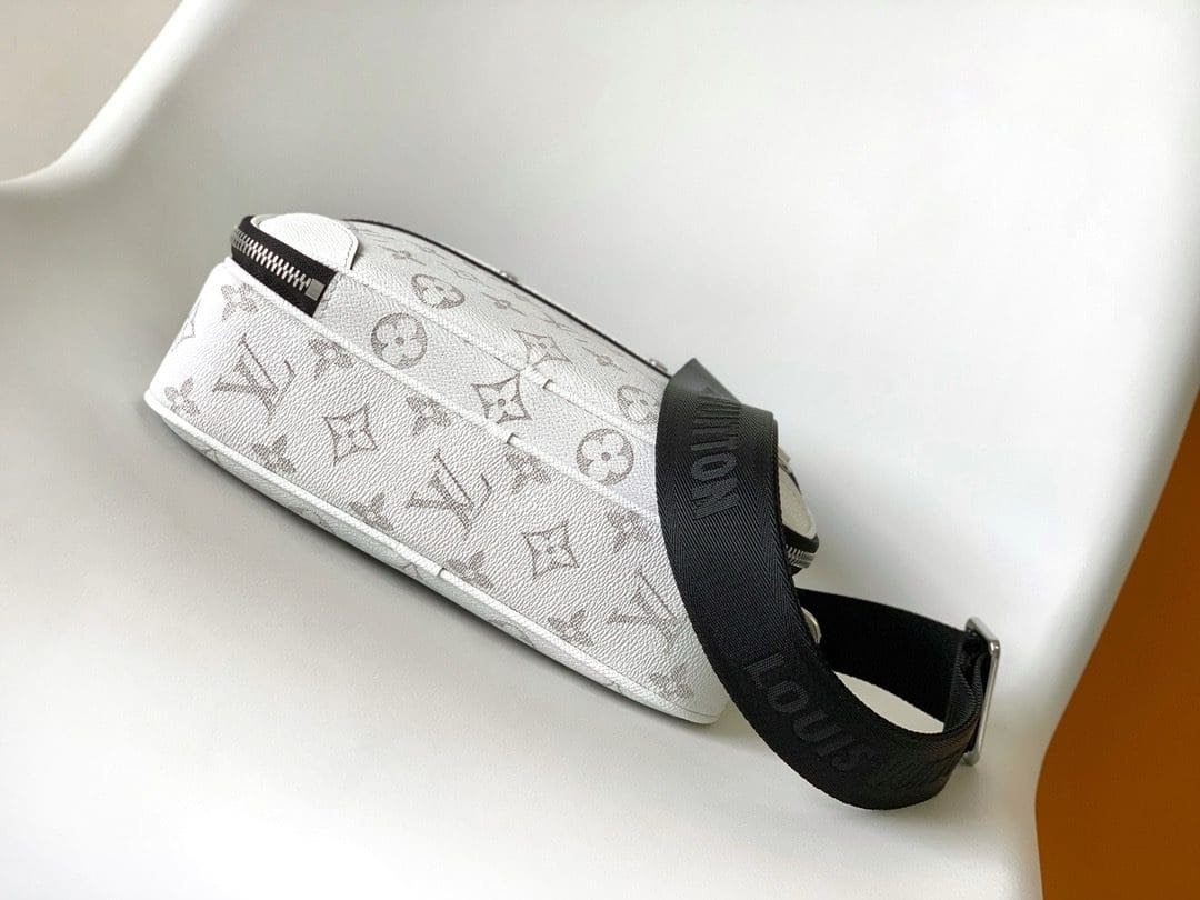 Louis Vuitton M31069 Alpha Messenger