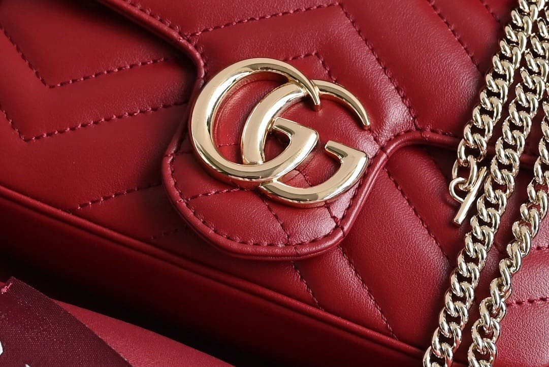 GUCCI Marmont super mini bag