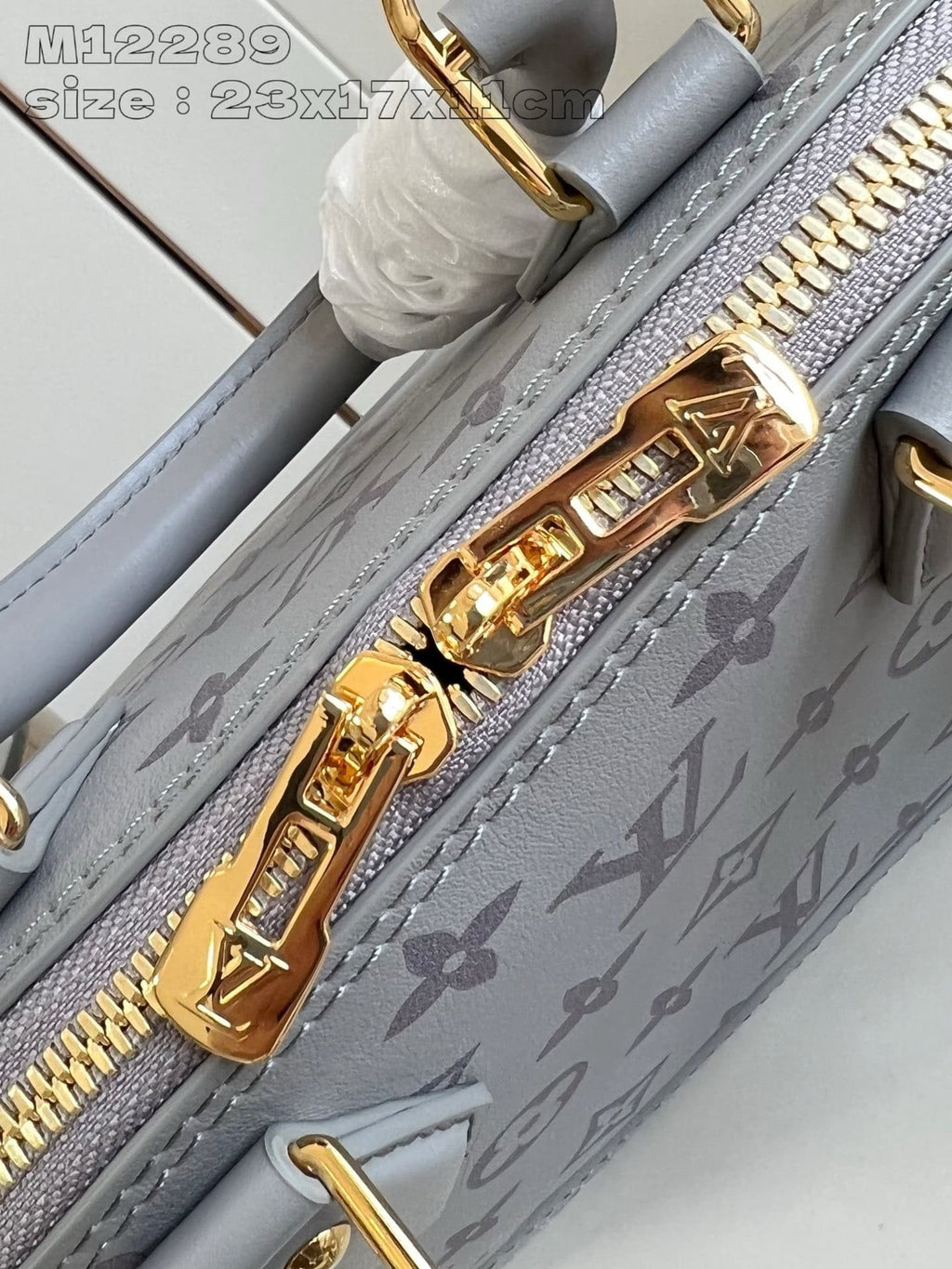 Louis Vuitton M12561 Alma BB