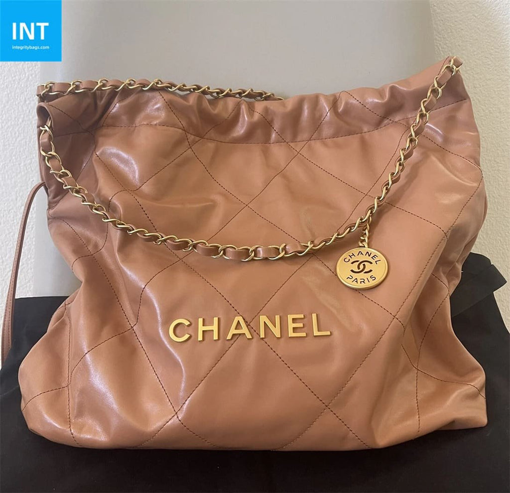 CHANEL 22 TOTE BAG