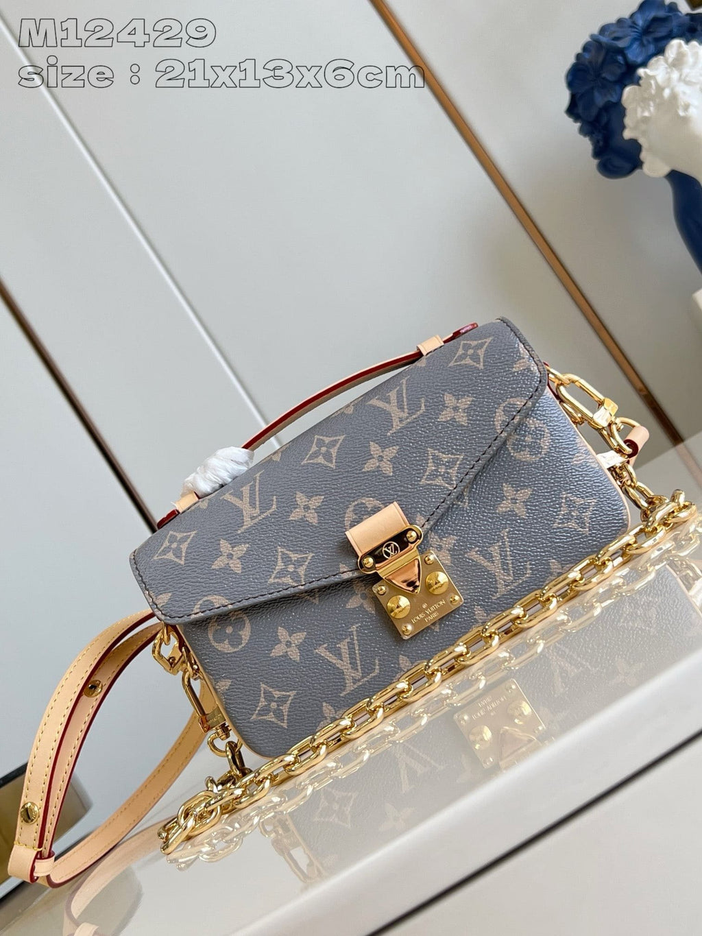 Louis Vuitton M12429 Pochette Métis East West